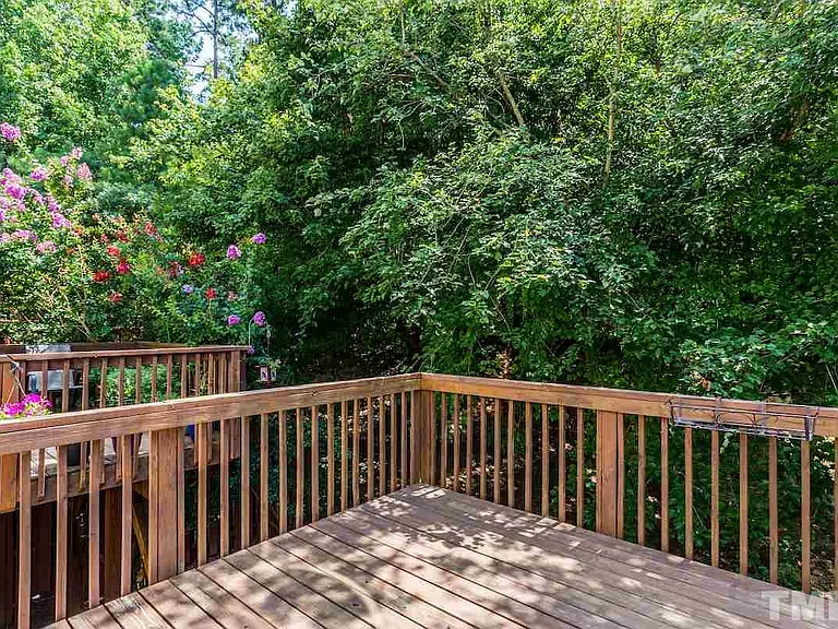 4717 Longhill Ln — Photo 18