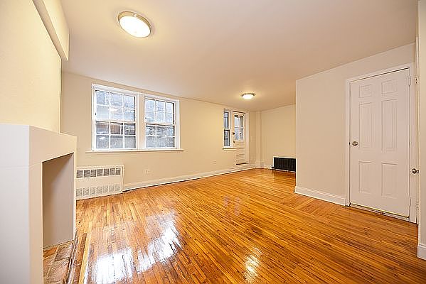 1st image of 244 W 20th St #Lr