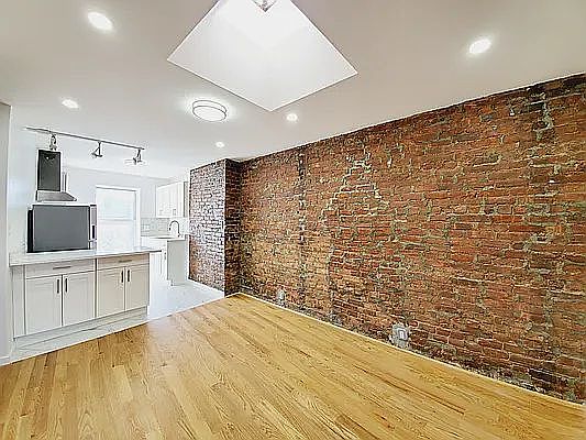 1st image of 205 Court St #3