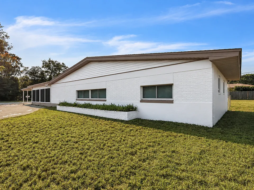 2634 South Dr