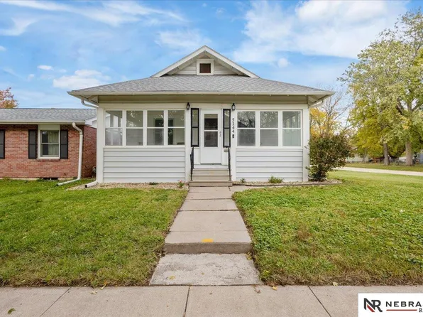 5144 Greenwood St, Lincoln, NE 68504