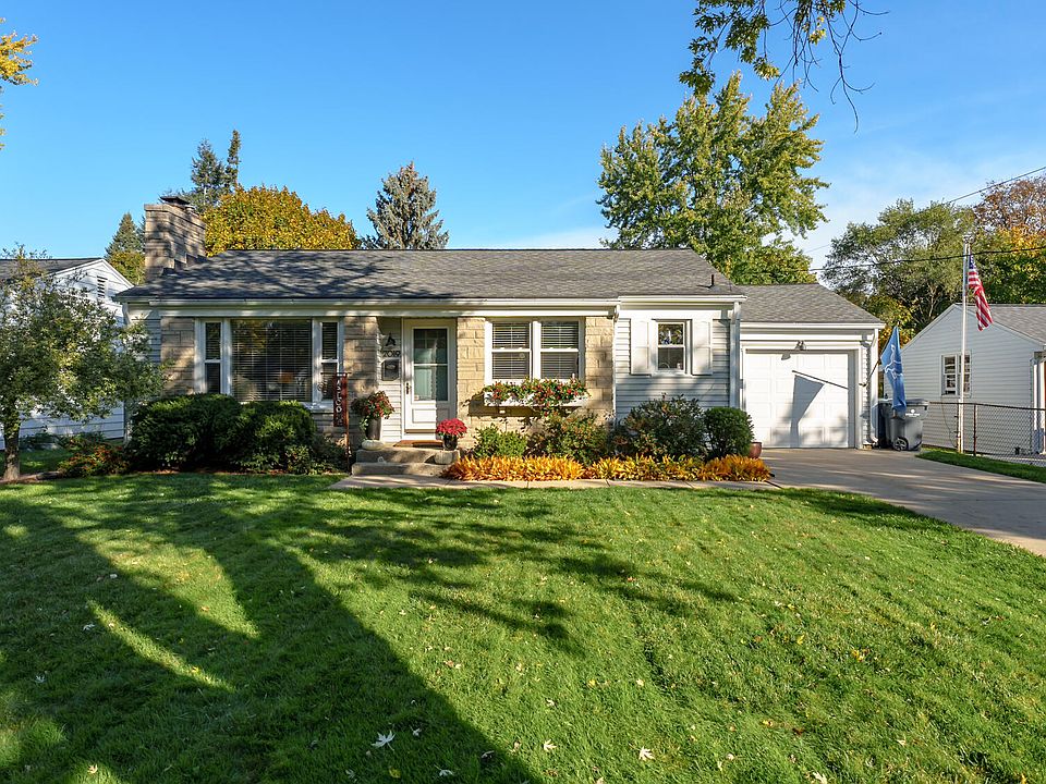 1st image of 2019 Dorchester Ave