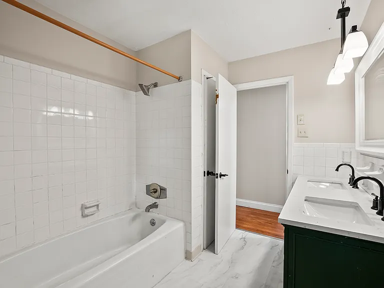 7720 Devonshire Dr — Photo 19