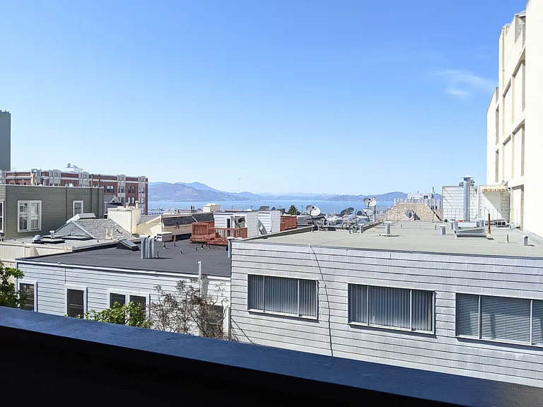 1818 Broadway St #204 — Photo 7