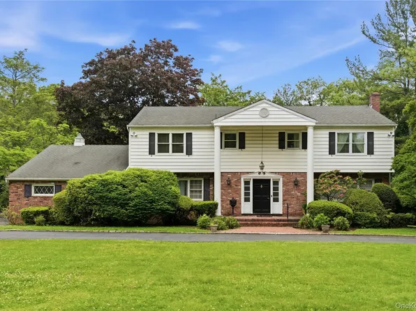 14 Oak Lane, Old Brookville, NY 11545