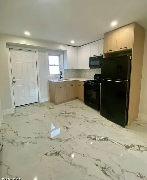 323 Rutherford Ave #1 — Photo 3