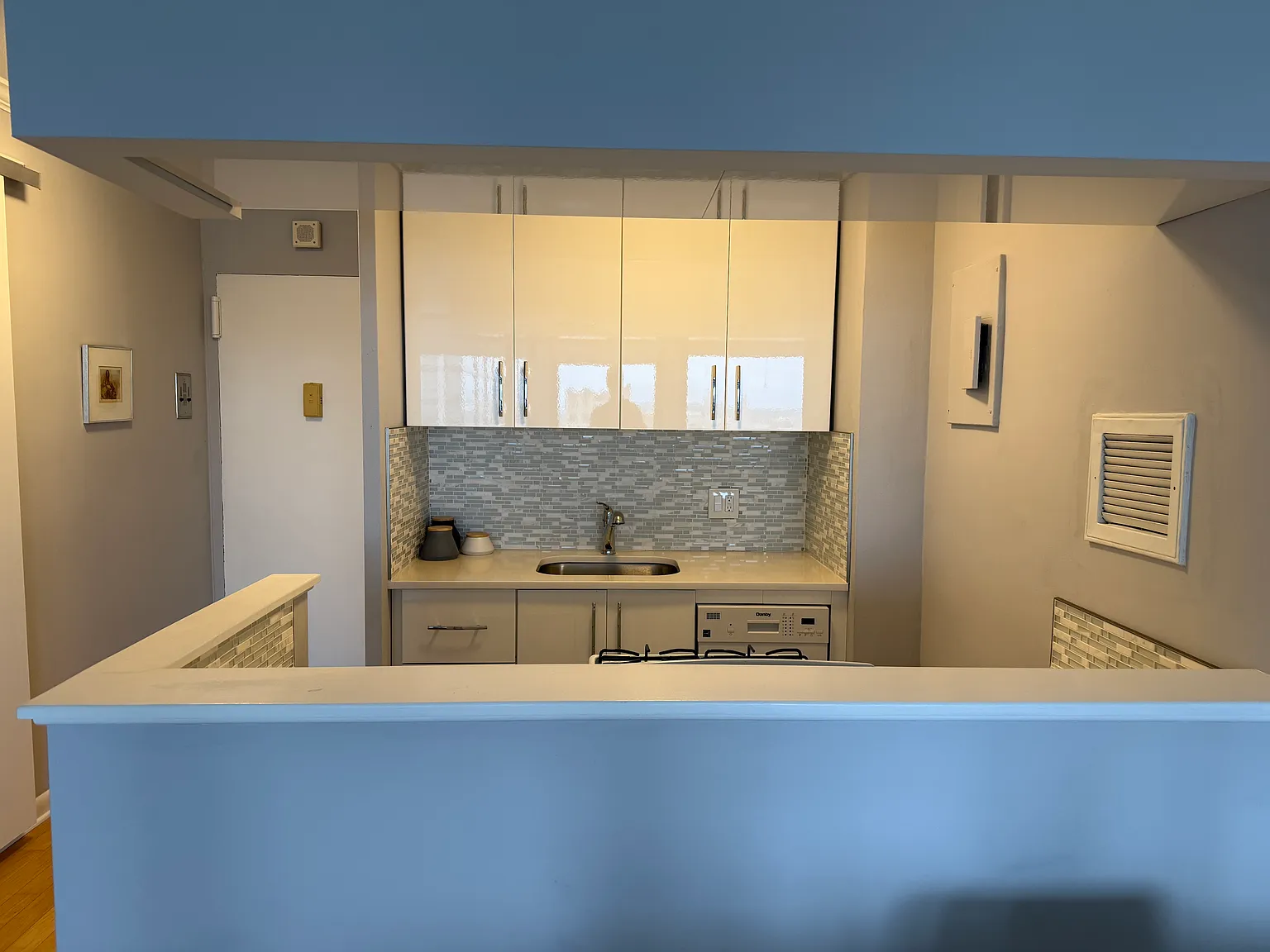 Studio, 522 sqft, $1,625 — Photo 2