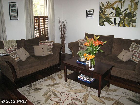 3rd image of 512 Cameron St APT 1