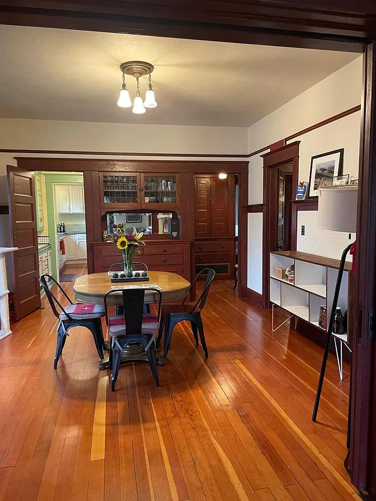 2 bed, 1330 sqft, $2,395 — Photo 1