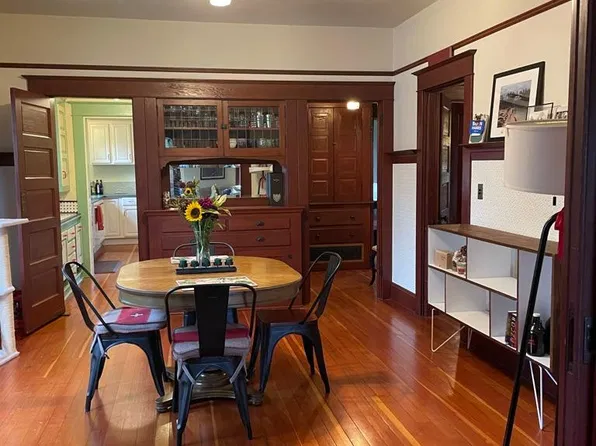 318 SE 14th Ave, Portland, OR 97214