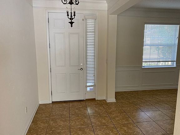 3rd image of 8200 Highgate Dr