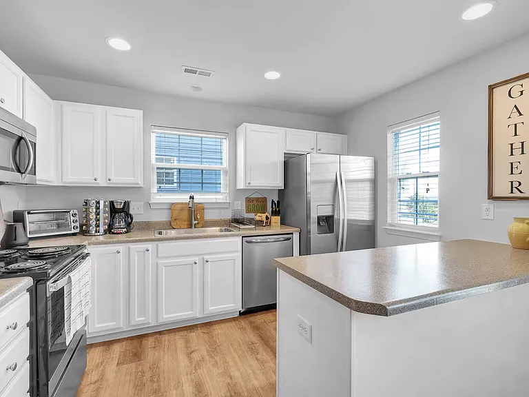 8017 River Gold Ln — Photo 7