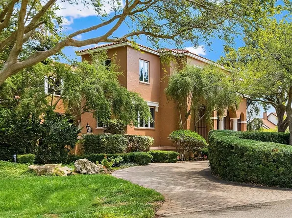 827 Columbus Dr, Tierra Verde, FL 33715