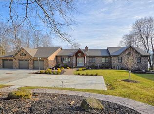 770 Latonka Dr, Mercer, PA 16137