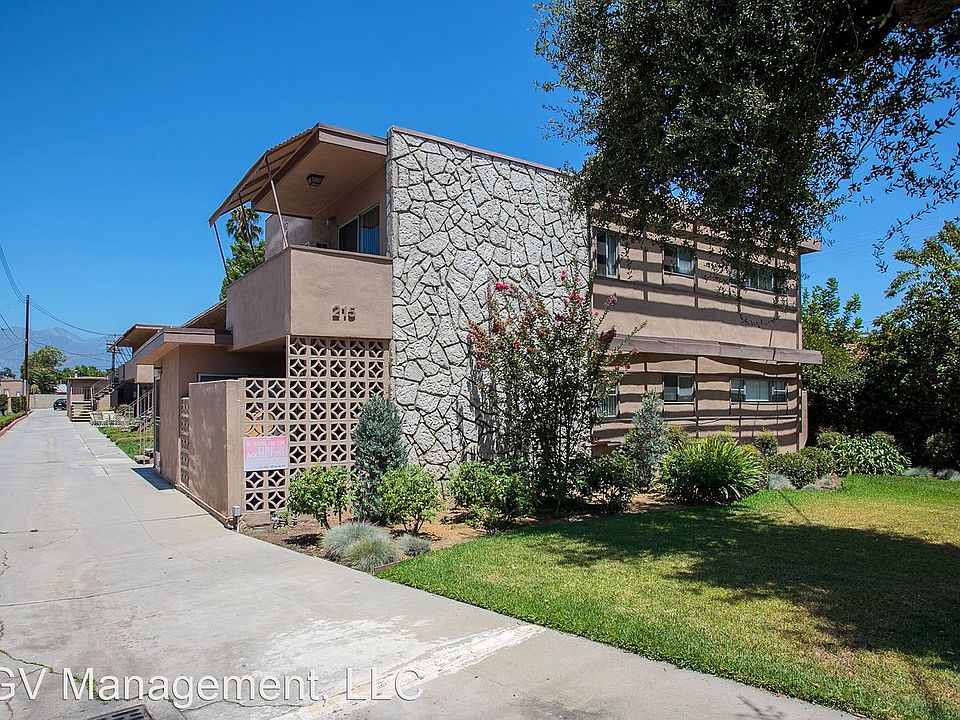 1st image of 215 E Live Oak St #2