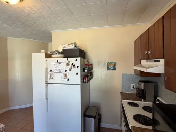 14 Smythe St APT 2, Brookline, MA 02445