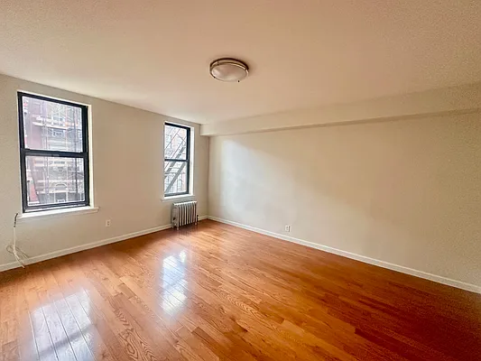 Rented by Compass | media 9