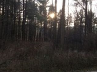 95 Lime Kiln Rd, Lenox, MA 01240