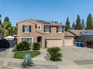 1942 Hanson Ave, Clovis, CA 93611