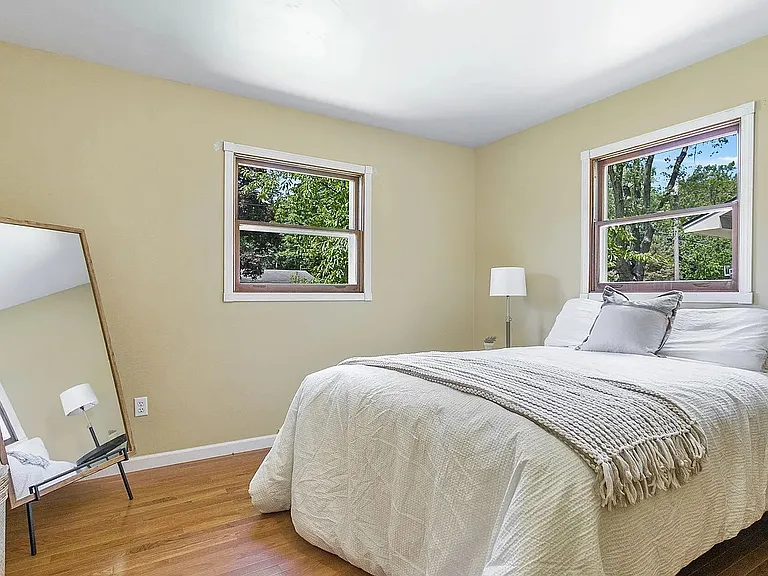 285 Westmont Ave — Photo 7