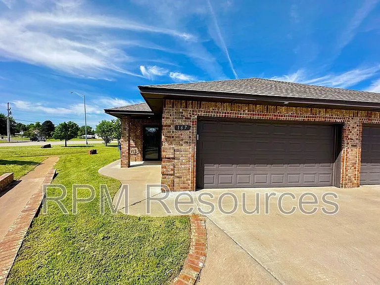 167 Bison Court Way — Photo 1