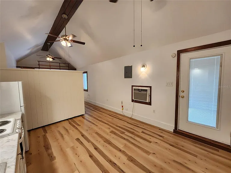 120 SE 7th St #5 — Photo 13