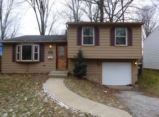 4239 Foxchapel Rd, Toledo, OH 43607