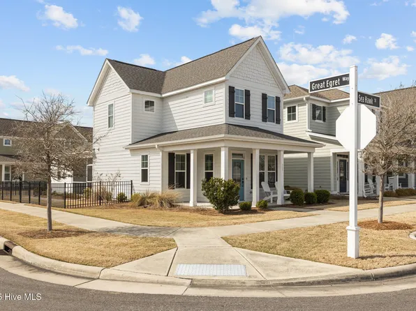 303 Sea Hawk Street, Beaufort, NC 28516