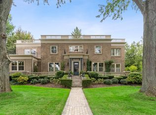 307 Cumberland Ave, Kenilworth, IL 60043