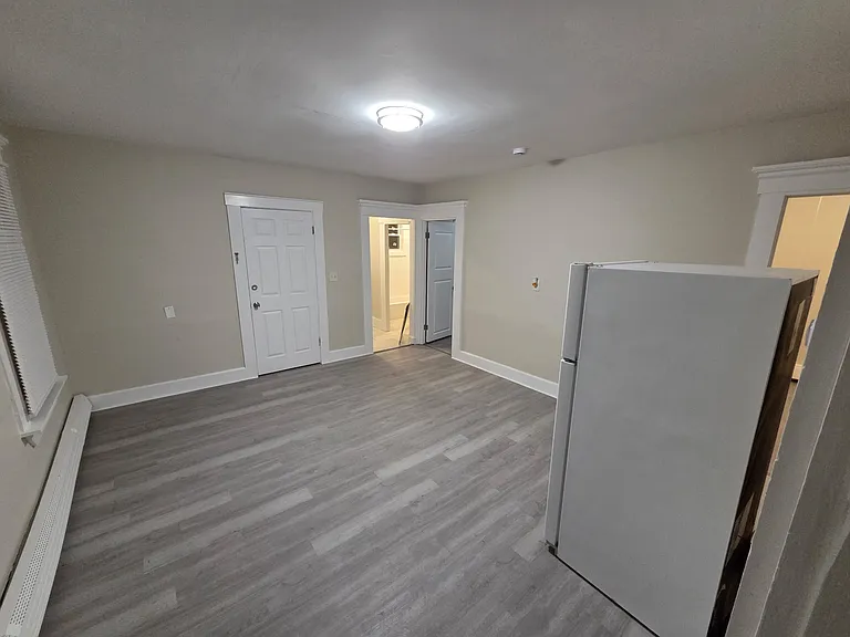 1441 Pleasant St #2 — Photo 5