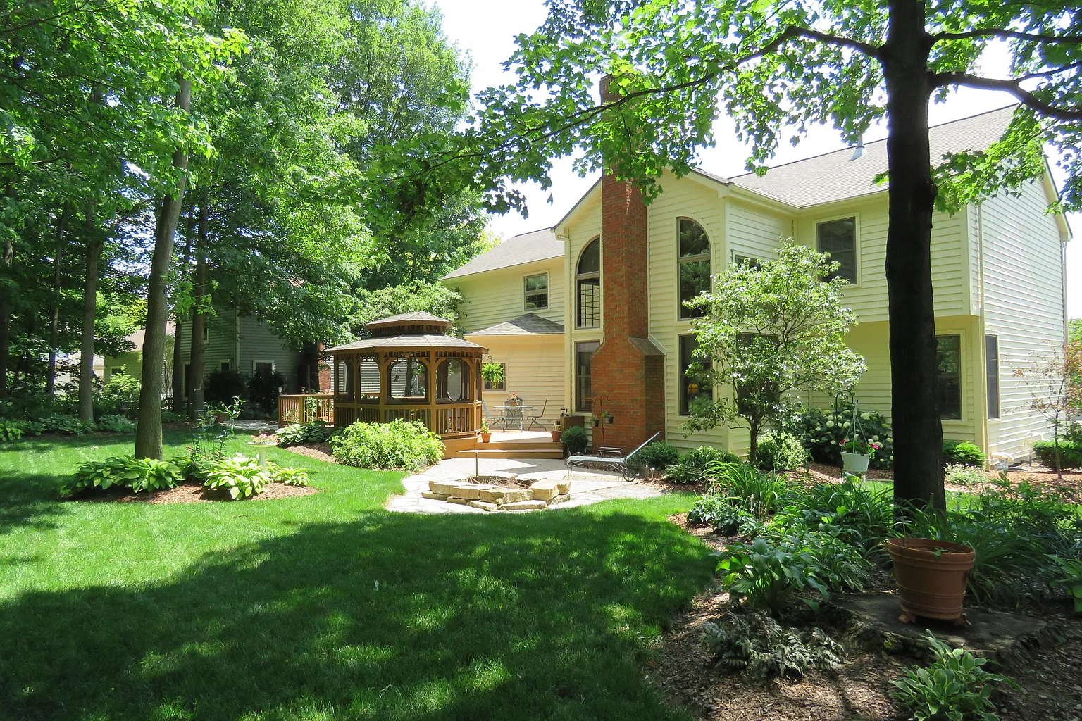9429 Timberbank Cir photo 1