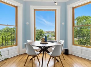 37 Bay State Rd APT 4, Boston, MA 02215