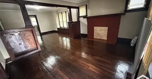 4 bed, $1,300 — Photo 2