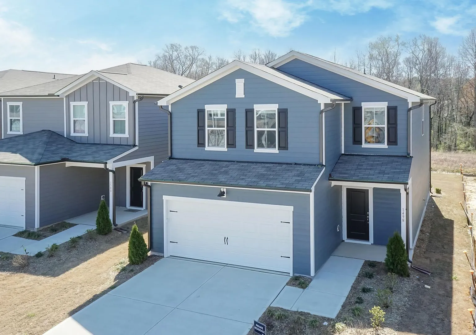 Three Bedroom Home! — Photo 1