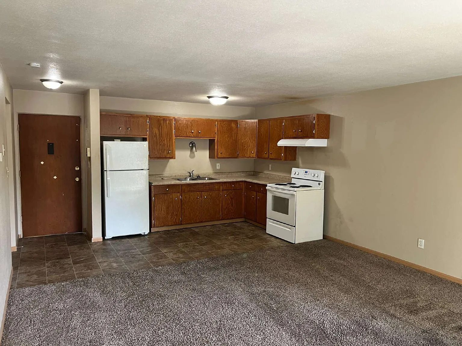 1 bed, 1.0 bath, 600 sqft, $750 — Photo 2