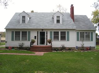 880 Woodland Ave, Scottsburg, IN