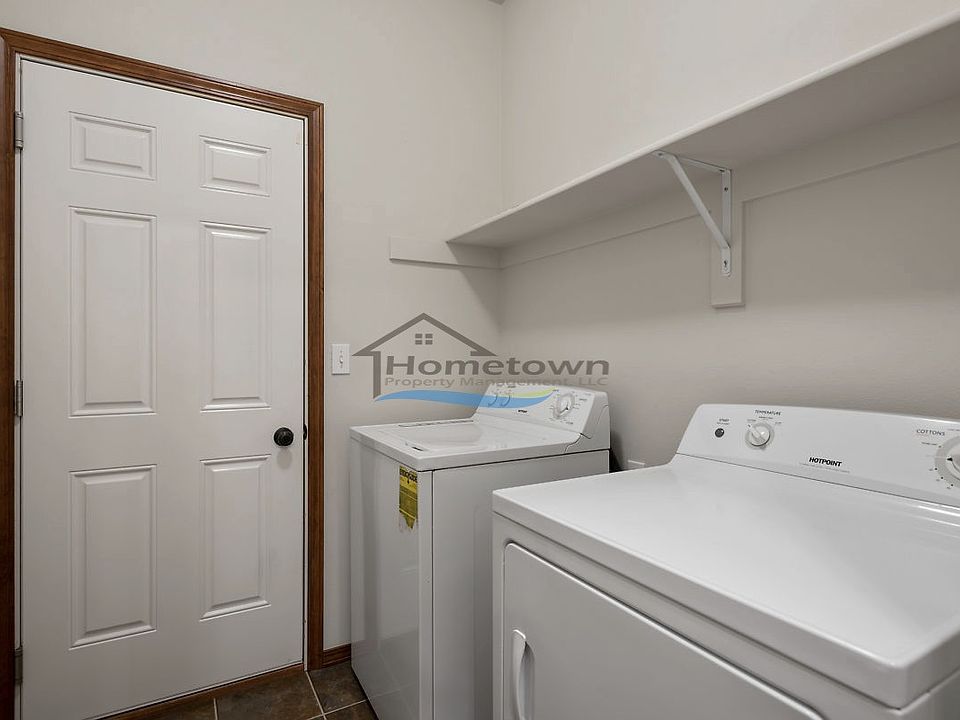 1st image of 7346 N Carrington Ln #1