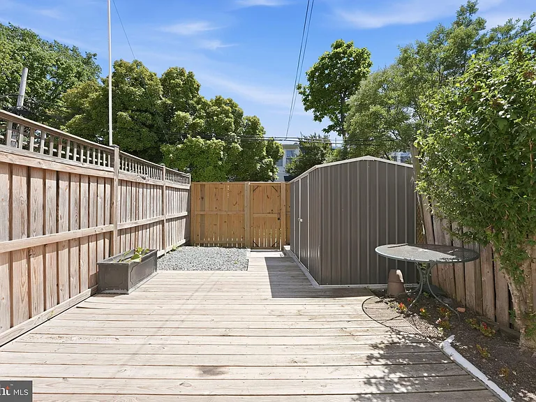 1423 Duncan St NE — Photo 15
