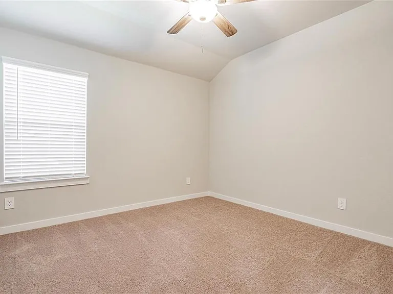 2529 Moser Ln — Photo 21