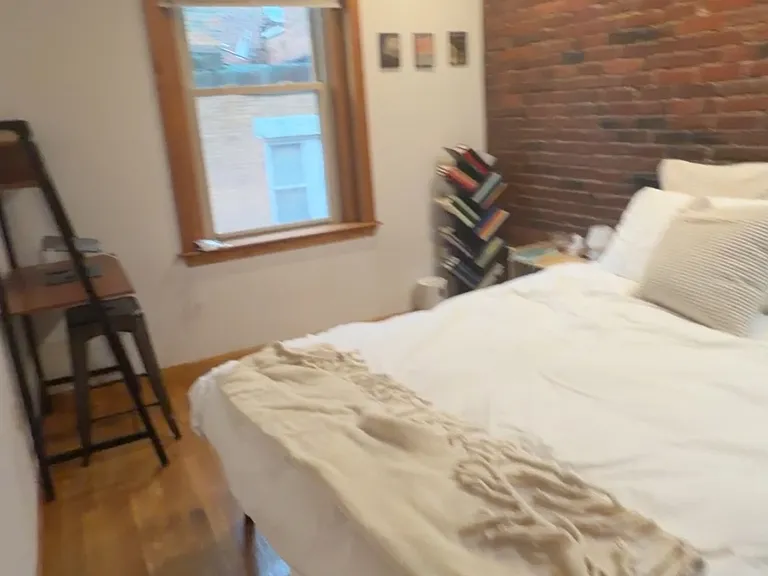 5 Margaret St #4 — Photo 8