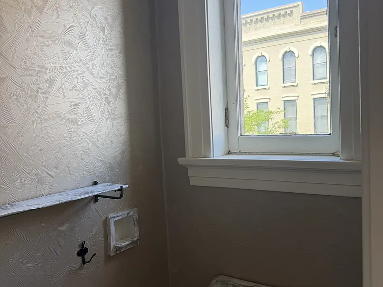 108 E Maumee St #201 — Photo 6