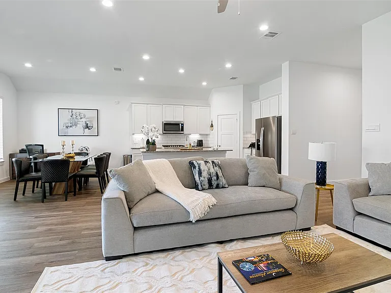1604 Daylight Lake Dr — Photo 6