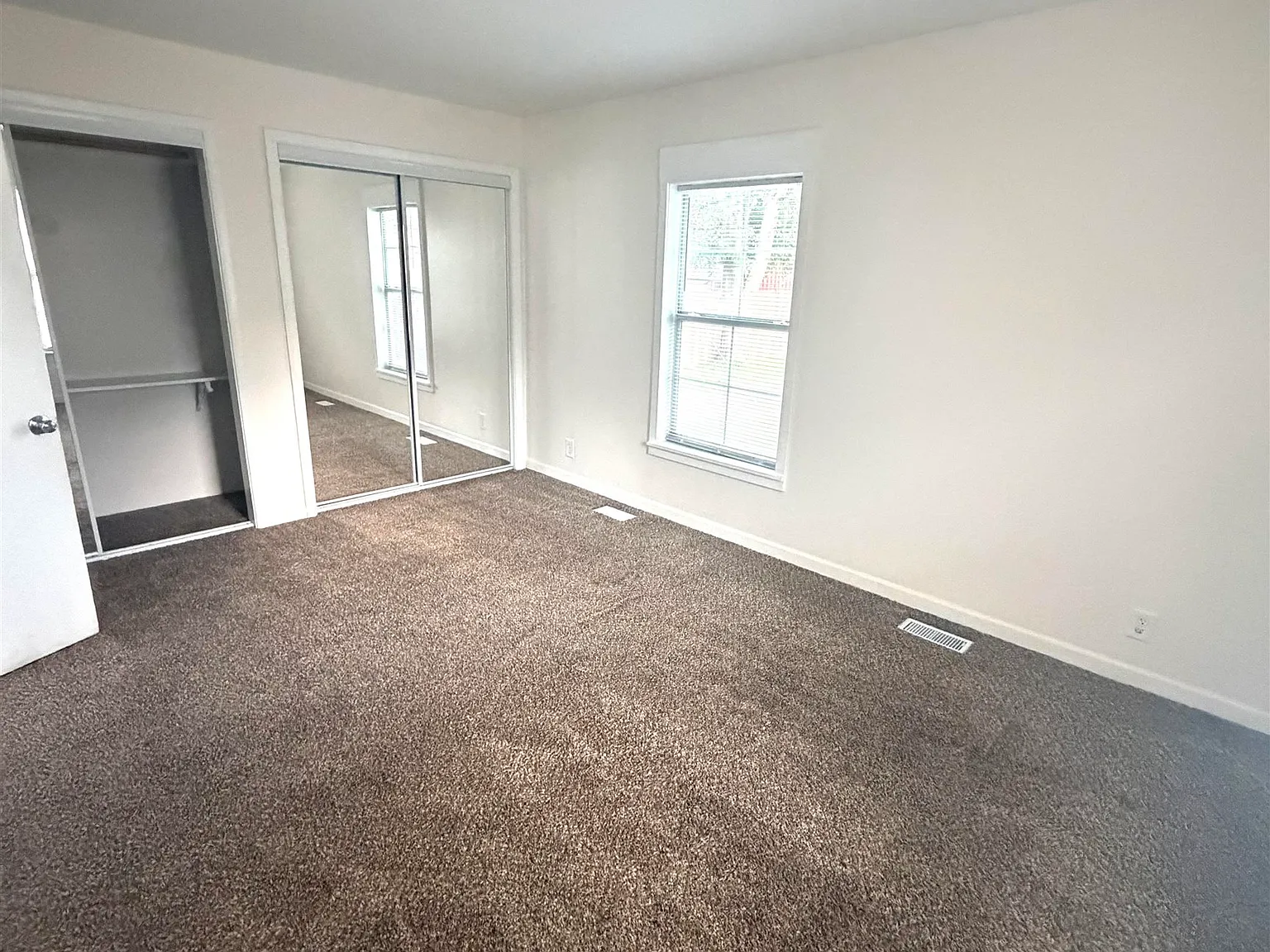 3 bed, 1312 sqft, $1,500 — Photo 4