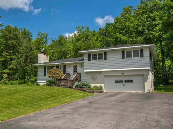 10977 Middle Rd, Remsen, NY 13438
