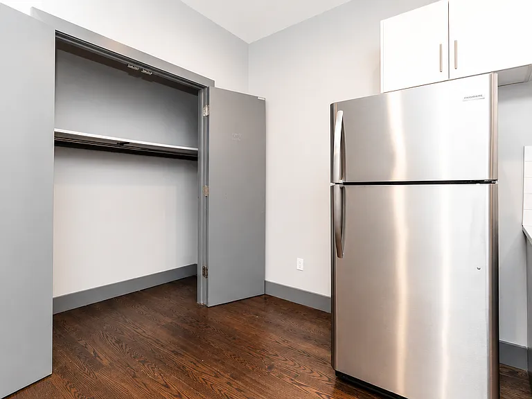 1277 Putnam Ave #1B — Photo 9