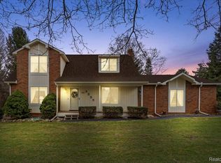 3555 W Drahner Rd, Oxford, MI 48371