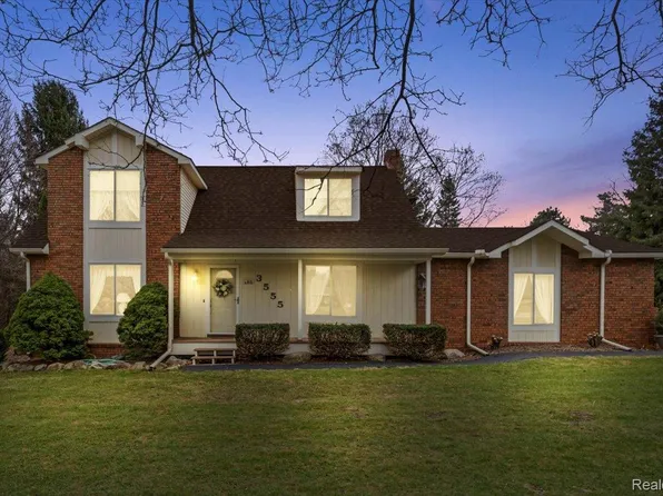 3555 W Drahner Rd, Oxford, MI 48371