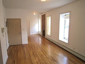 Rented by Concept Real Estate Group