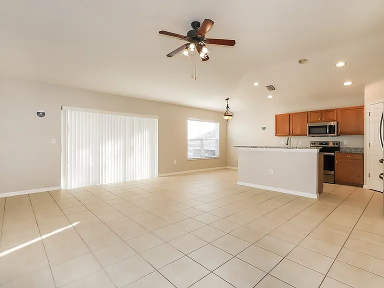 9421 Cypress Harbor Dr — Photo 4