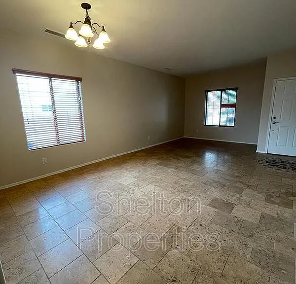 20384 N 261st Dr — Photo 5